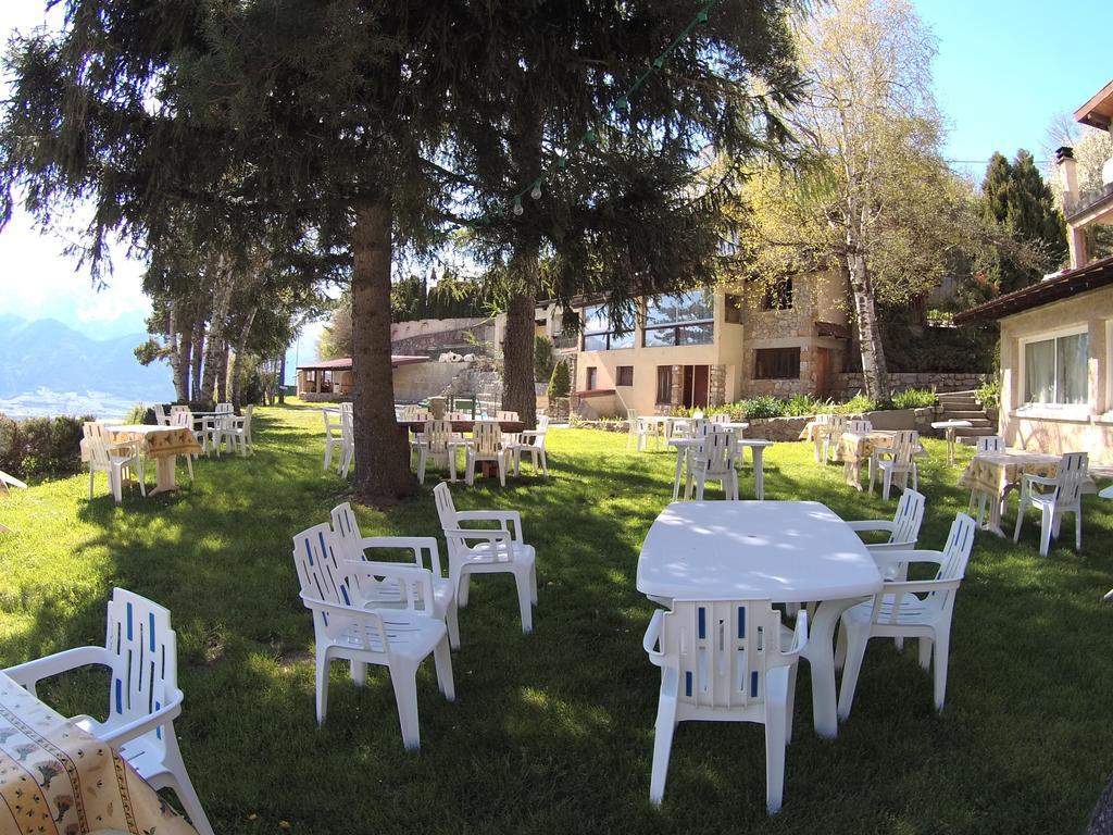 Boustigue Hotel Corps Exterior foto