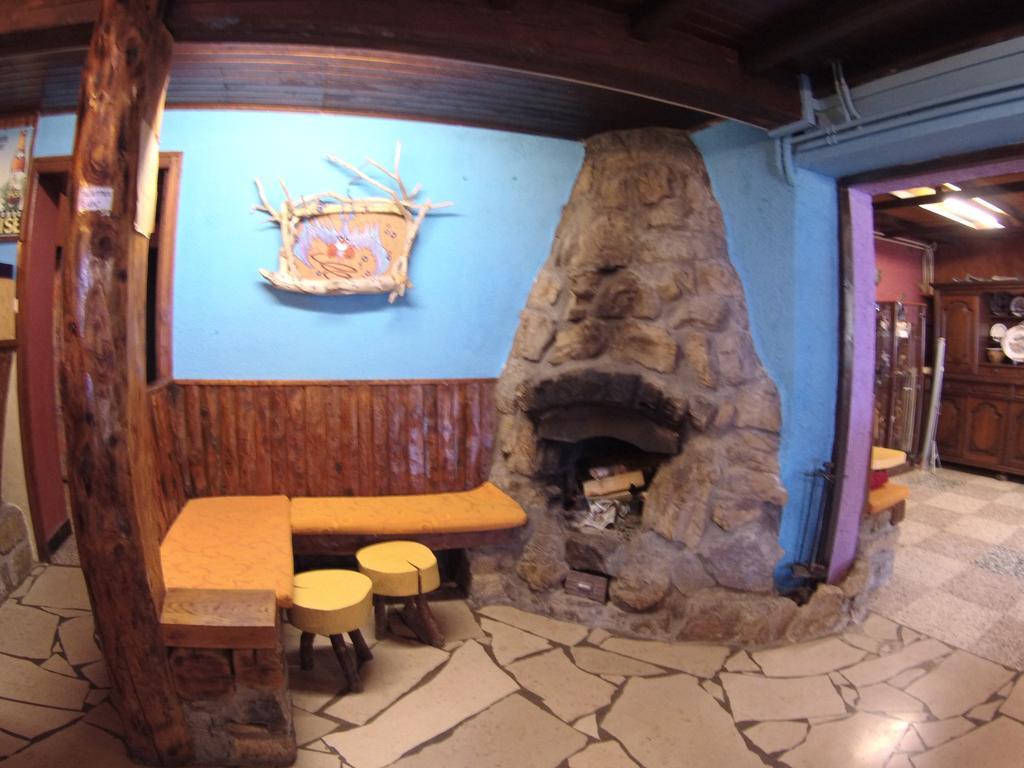 Boustigue Hotel Corps Exterior foto